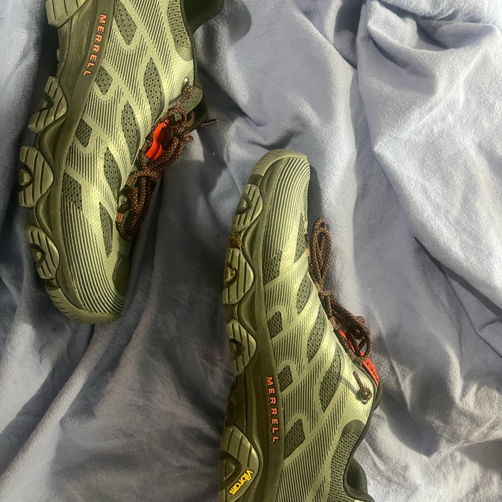 Merrell Moab 3 Edge Hiking/Trail Running shoes. US 10.5mens. Granite color